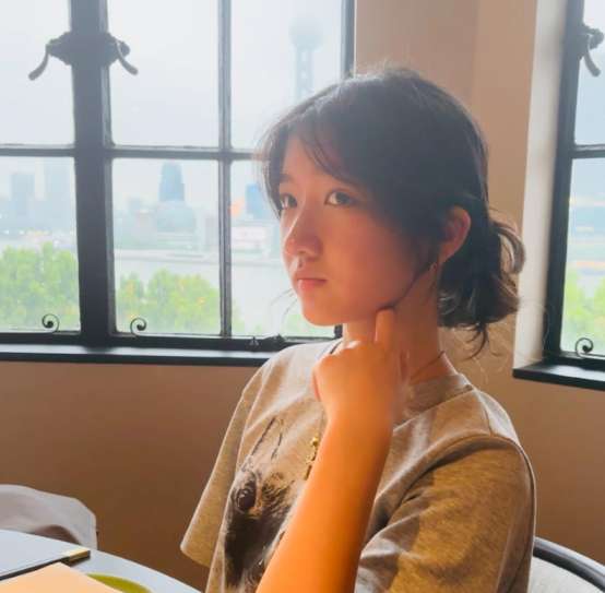 Joanna Zhou